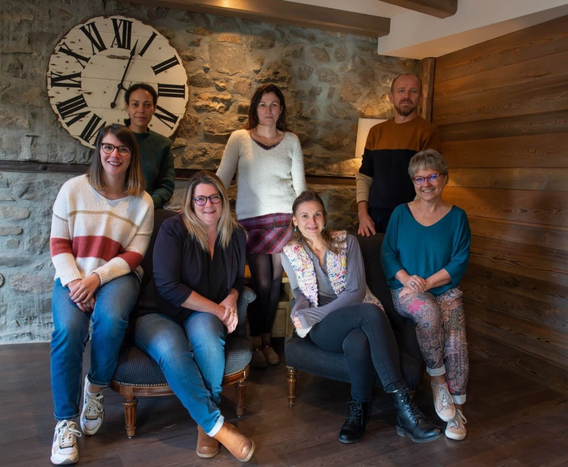 PHOTO EQUIPE VALLOIRE RESERVATIONS