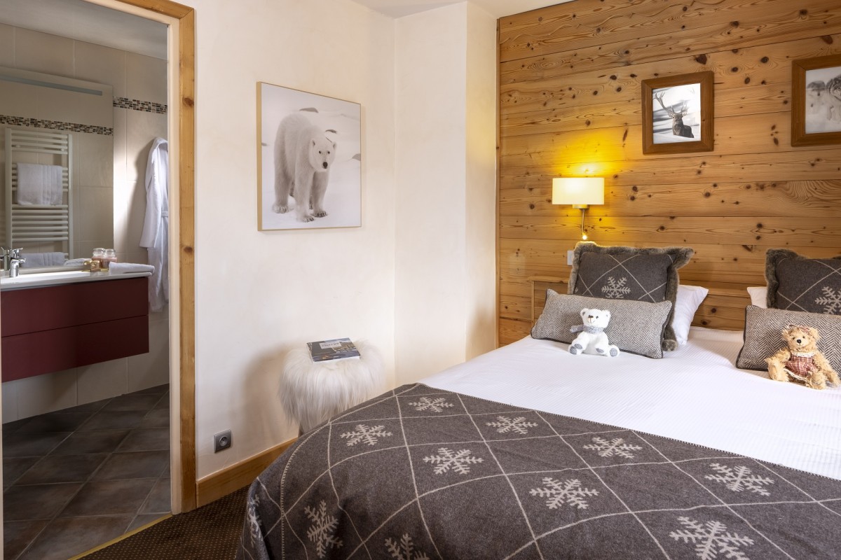 chambre-6-hotel-le-christiania-valloire-centre-valloire-reservations-558