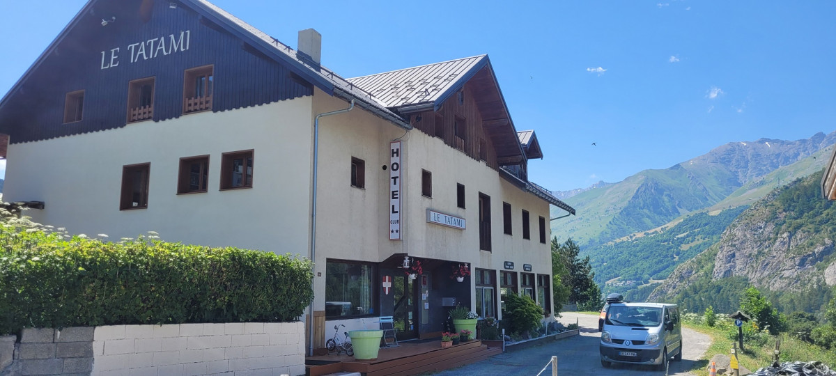 HOTEL LE TATAMI - LES GRANGES - VALLOIRE RESERVATIONS