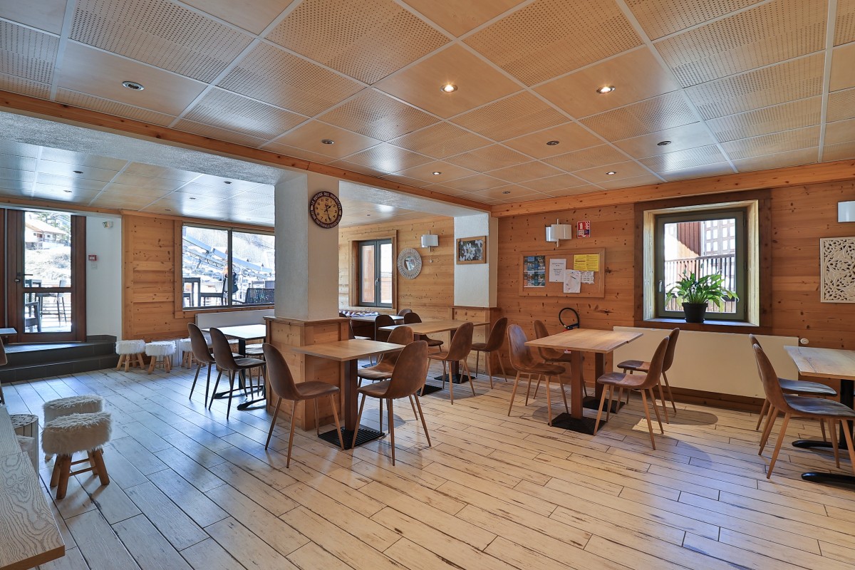 RESTAURANT - HOTEL LES ESSARTS - VALLOIRE CENTRE