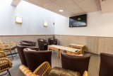 SALON TV - HOTEL LES ESSARTS - VALLOIRE CENTRE