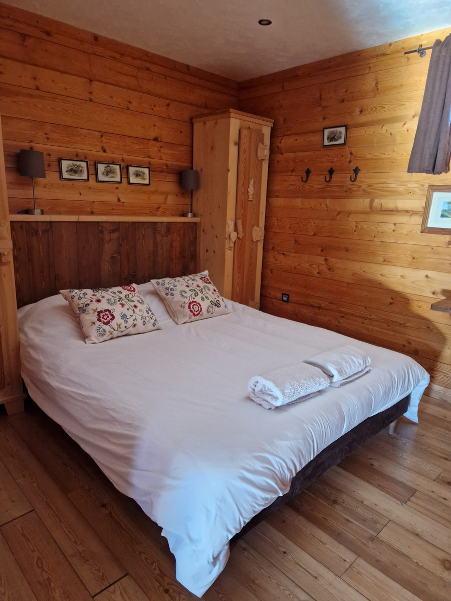 CHAMBRE 2 - APPARTEMENT LES BOIS RONDS 1 - VALLOIRE LE SEROZ 