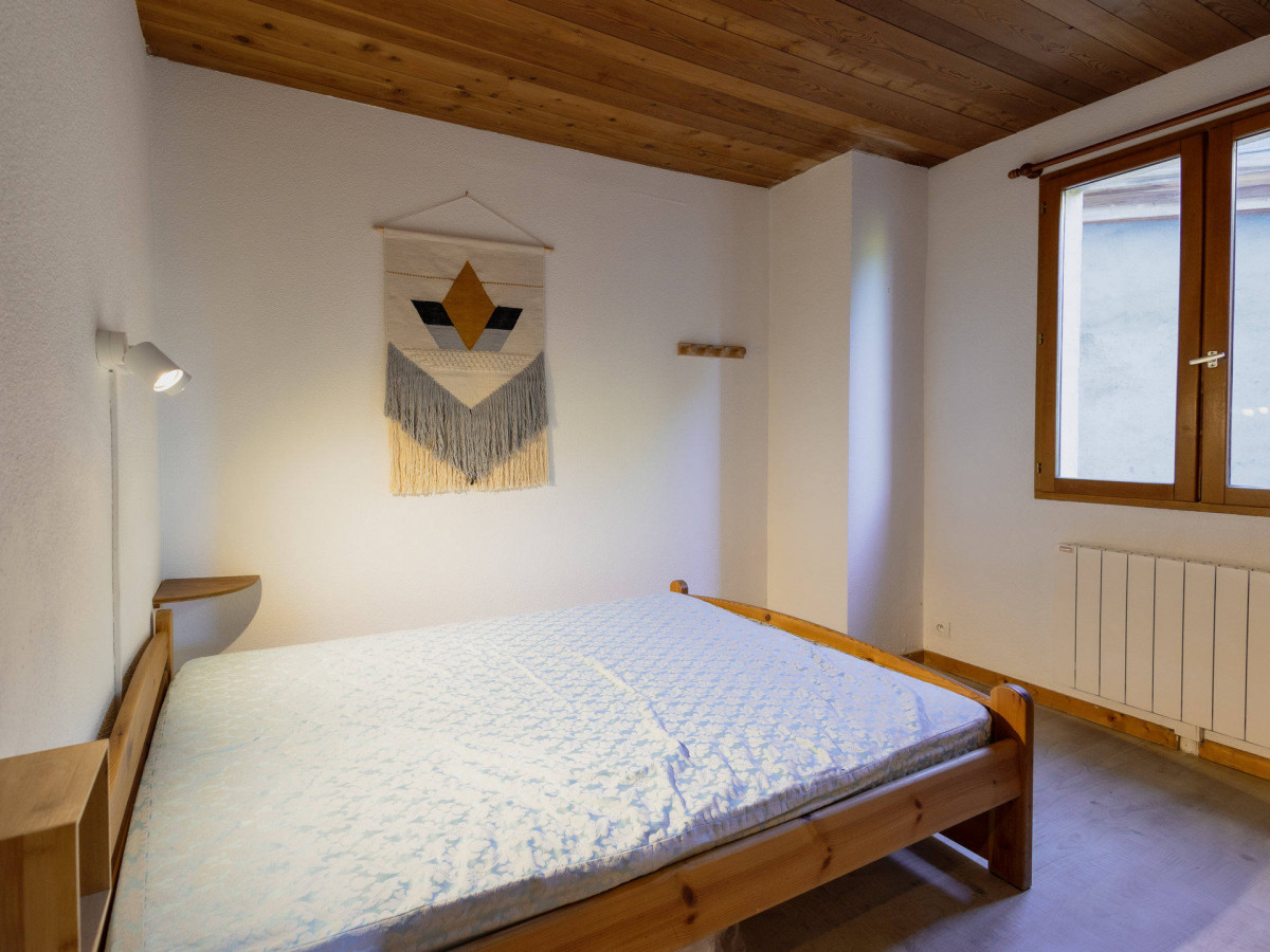 CHAMBRE 2 - APPARTEMENT CHALET 1 - VALLOIRE CENTRE