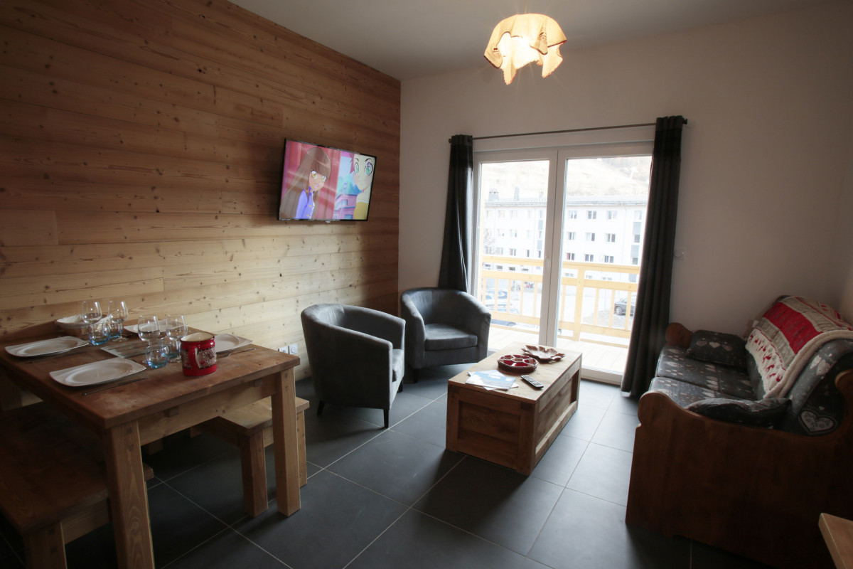 SALON - APPARTEMENT CHALET GRAND GALIBIER N°3- VALLOIRE LES VERNEYS - VALLOIRE RESERVATIONS SALON - APPARTEMENT CHALET GRAND GALIBIER N°3- VALLOIRE LES VERNEYS - VALLOIRE RESERVATIONS