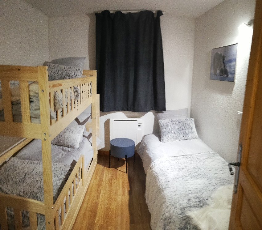 CHAMBRE - APPARTEMENT CHALETS DE LA VALLEE D'OR ASTER 204 - CHARBONNIERES VALLOIRE CHAMBRE - APPARTEMENT CHALETS DE LA VALLEE D'OR ASTER 204 - CHARBONNIERES VALLOIRE