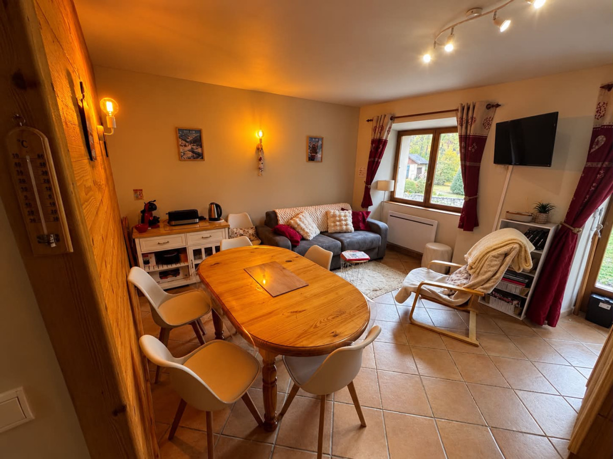 SEJOUR - MAISON LES MARMOTTES - APPARTEMENT RDC - VALLOIRE LA RUAZ - VALLOIRE RESERVATIONS