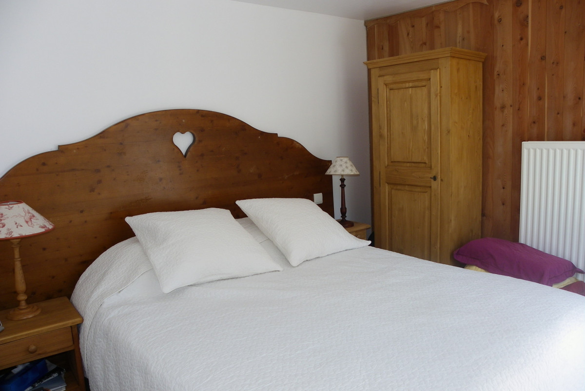 CHAMBRE - APPARTEMENT LES OURSONS 9 - VALLOIRE CENTRE CHAMBRE - APPARTEMENT LES OURSONS 9 - VALLOIRE CENTRE