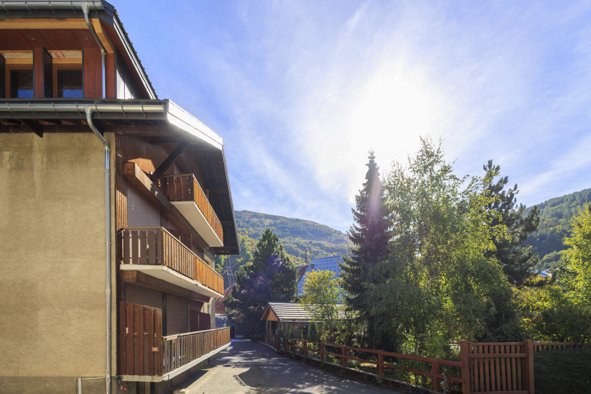VUE 2 LES ROCHILLES - VALLOIRE CENTRE - VALLOIRE RESERVATIONS