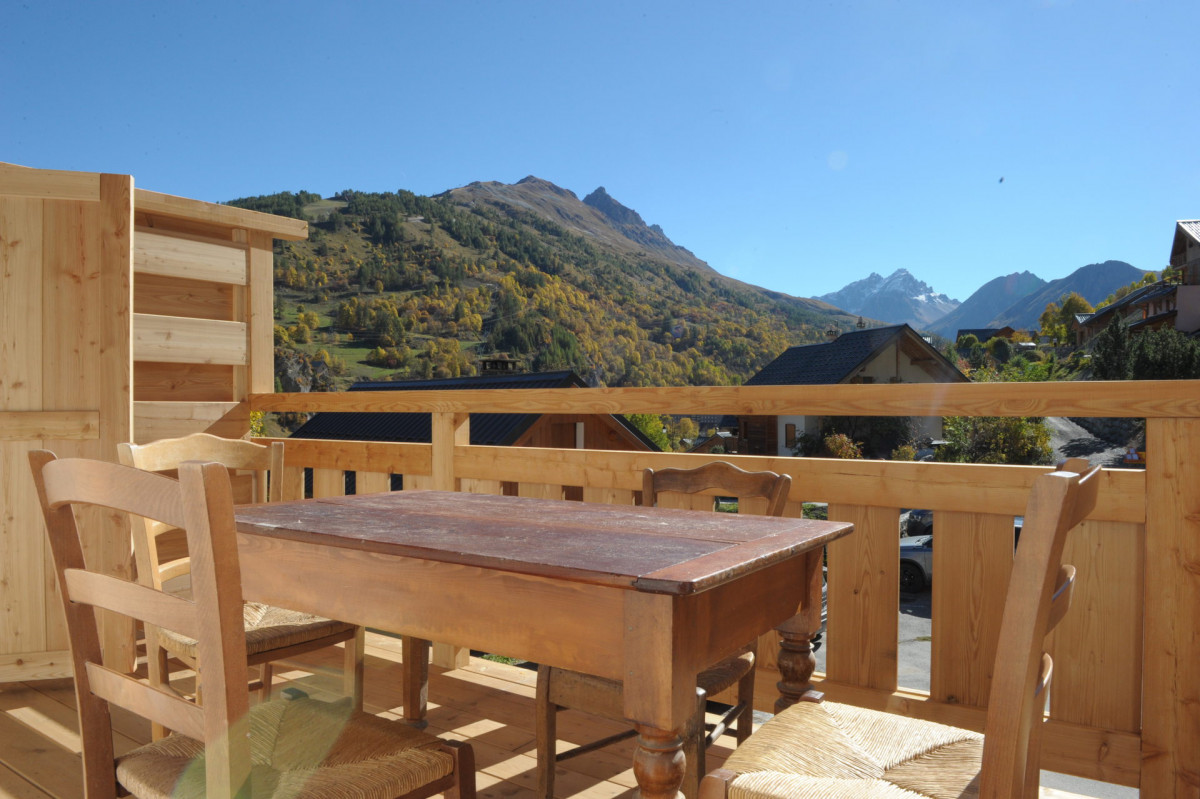 TERRASSE - APPARTEMENT LA ROSE DES VENTS 2 CRET ROND - VALLOIRE LE SERROZ TERRASSE - APPARTEMENT LA ROSE DES VENTS 2 CRET ROND - VALLOIRE LE SERROZ