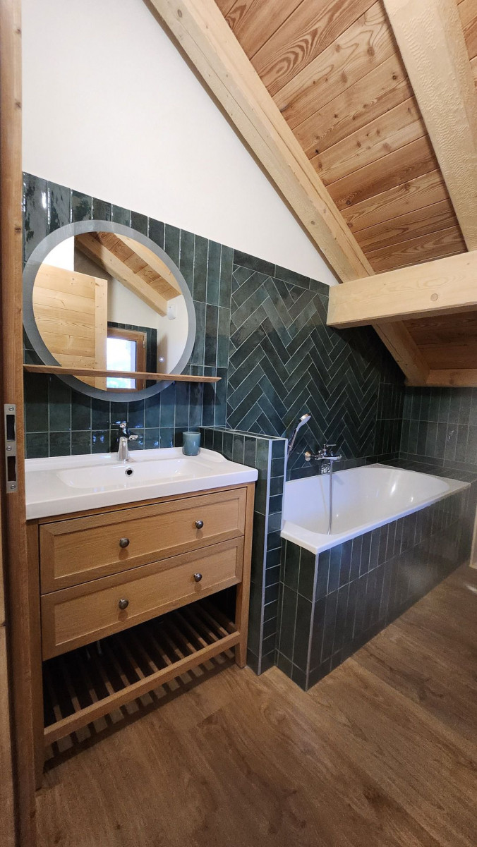 SALLE D'EAU - CHALET TOTORO - VALLOIRE LE CRET DU SERROZ SALLE D'EAU - CHALET TOTORO - VALLOIRE LE CRET DU SERROZ