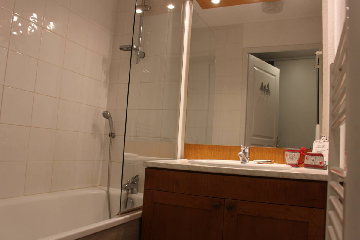 _clients_227345001_photos_100f_33841266