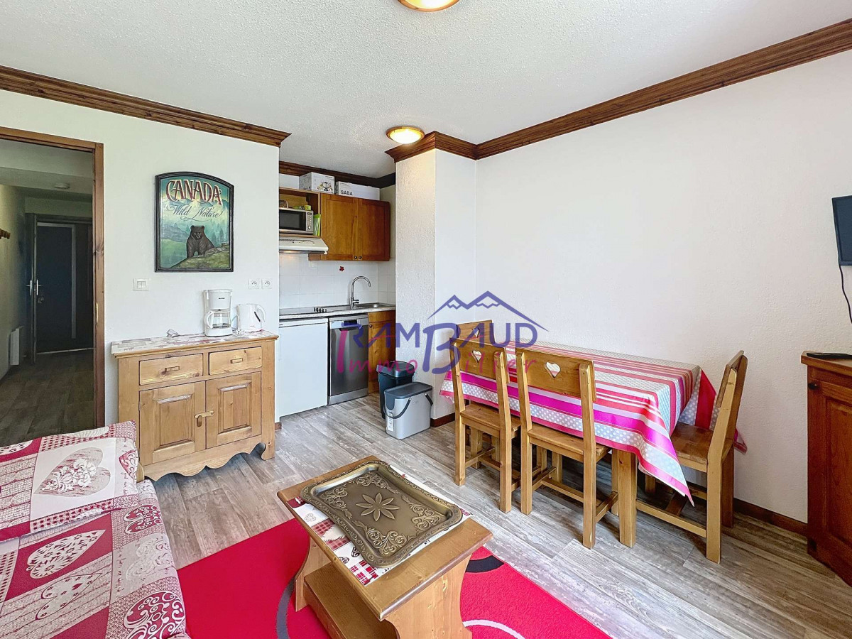 _clients_227345001_photos_142j_37043429