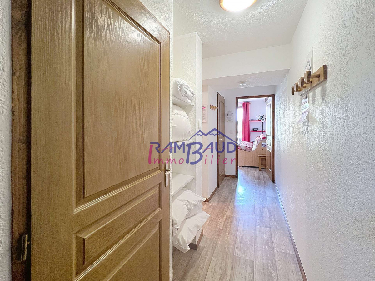 _clients_227345001_photos_142p_37243060 _clients_227345001_photos_142p_37243060