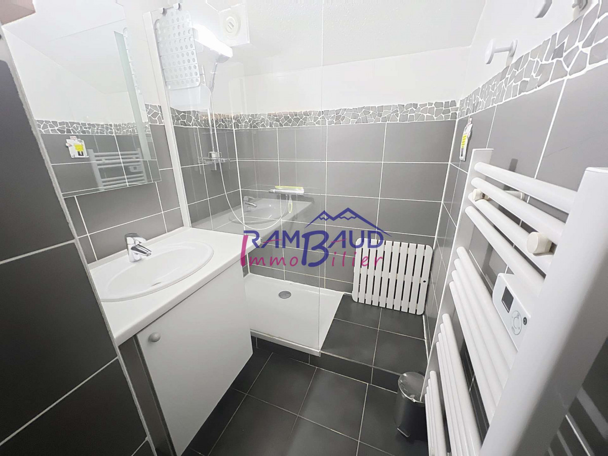 _clients_227345001_photos_153x_37187583