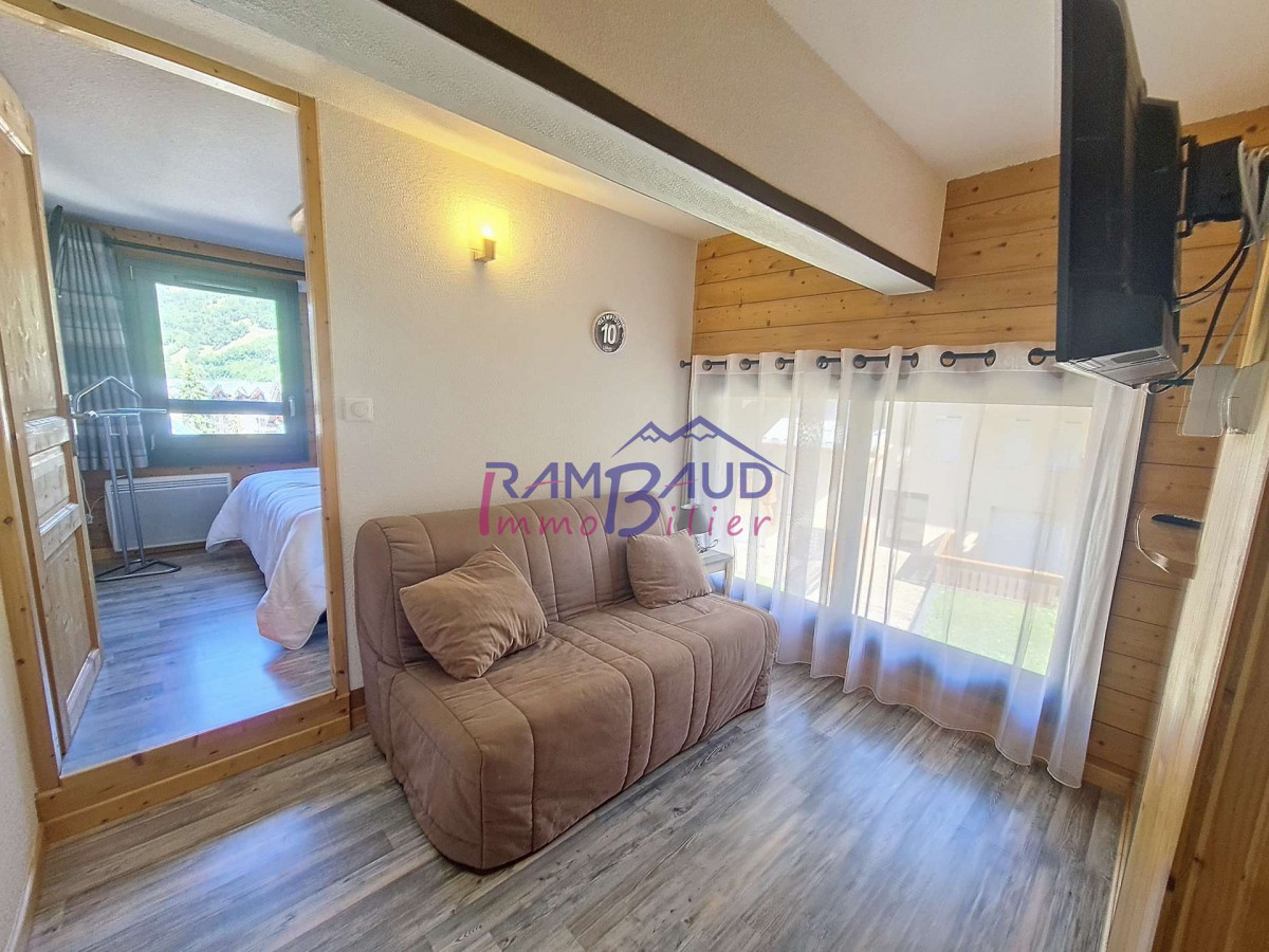 _clients_227345001_photos_157f_37187591