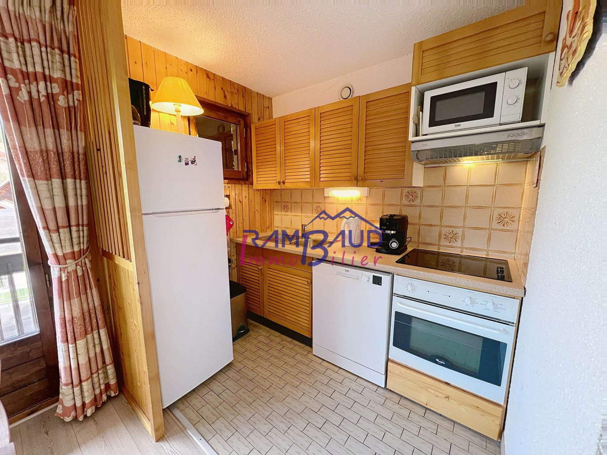 _clients_227345001_photos_176c_35424467