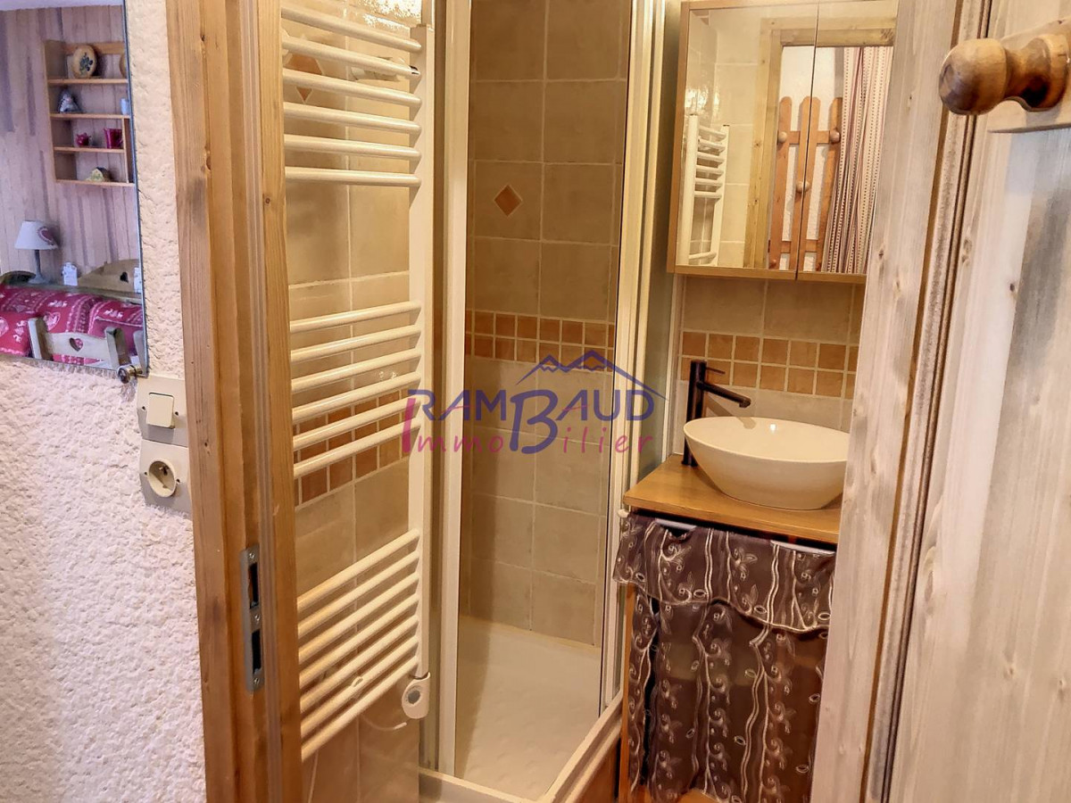 _clients_227345001_photos_17e_33852601