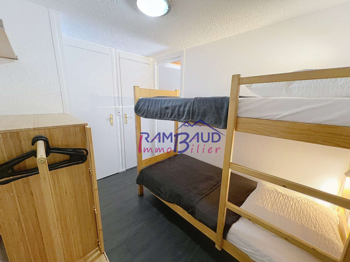 _clients_227345001_photos_222q_36744676