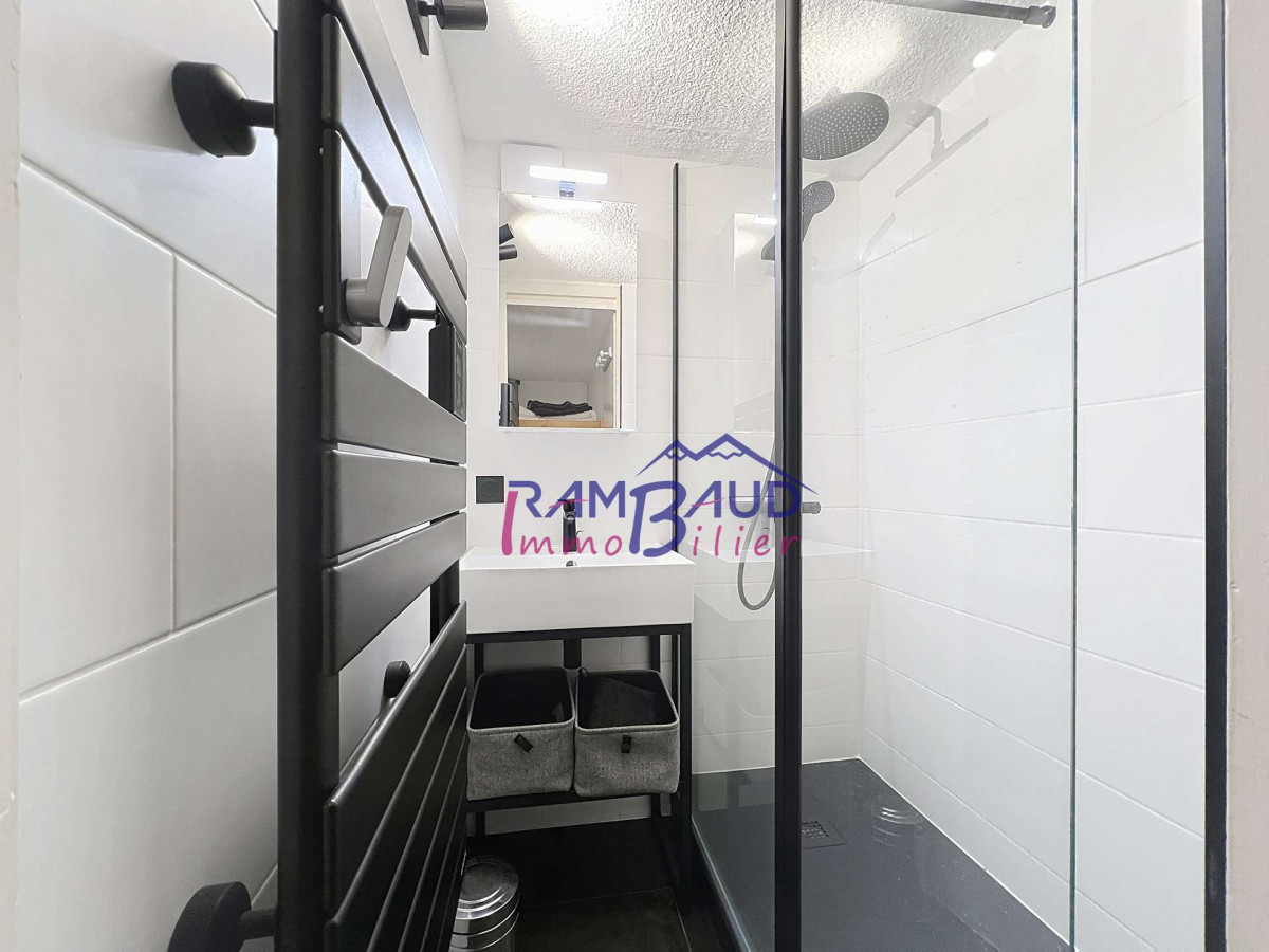 _clients_227345001_photos_222r_37243210