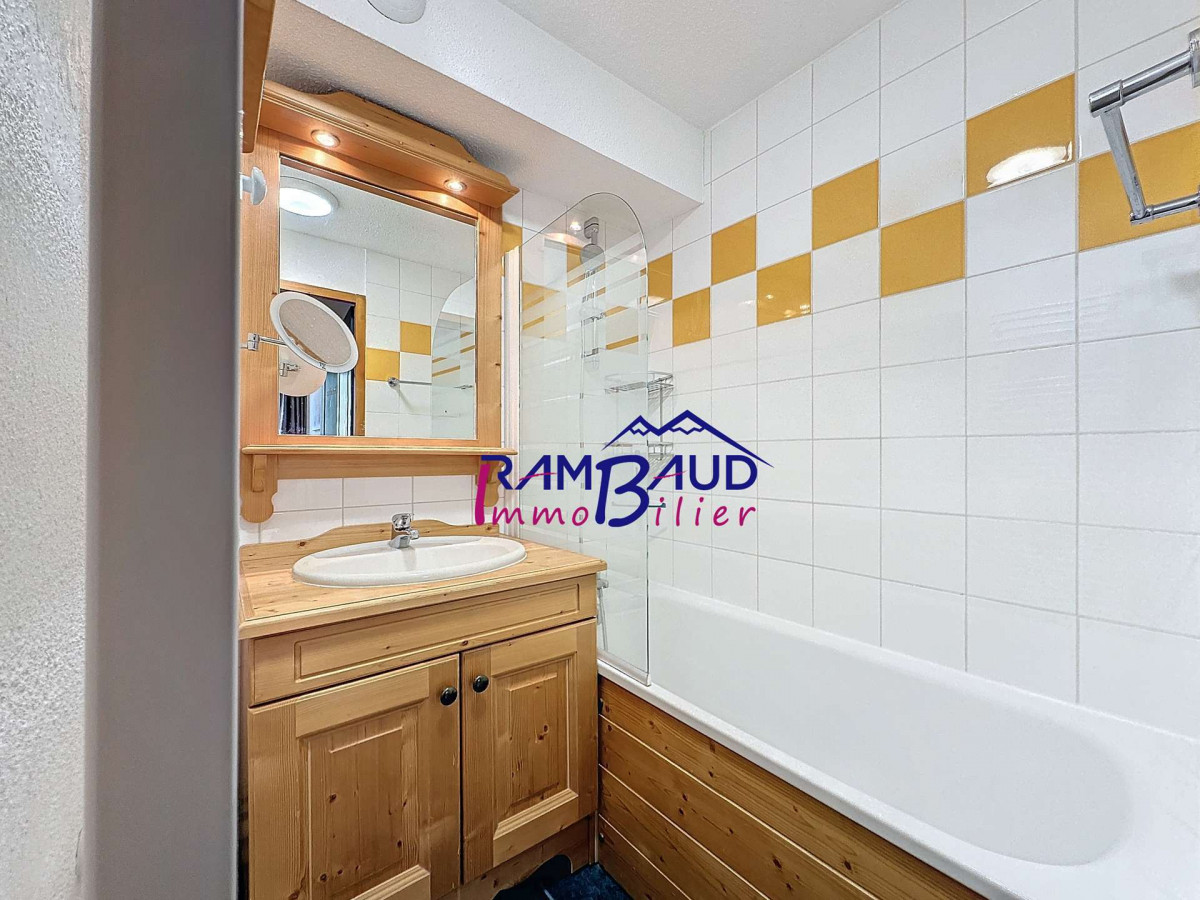 _clients_227345001_photos_258f_35412438