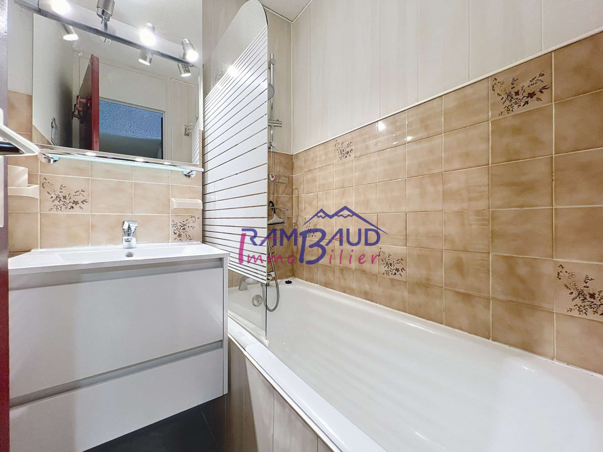 _clients_227345001_photos_27p_35928351