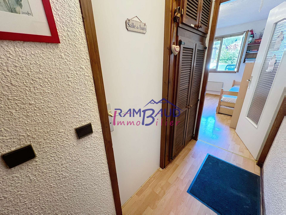 _clients_227345001_photos_299s_36866435