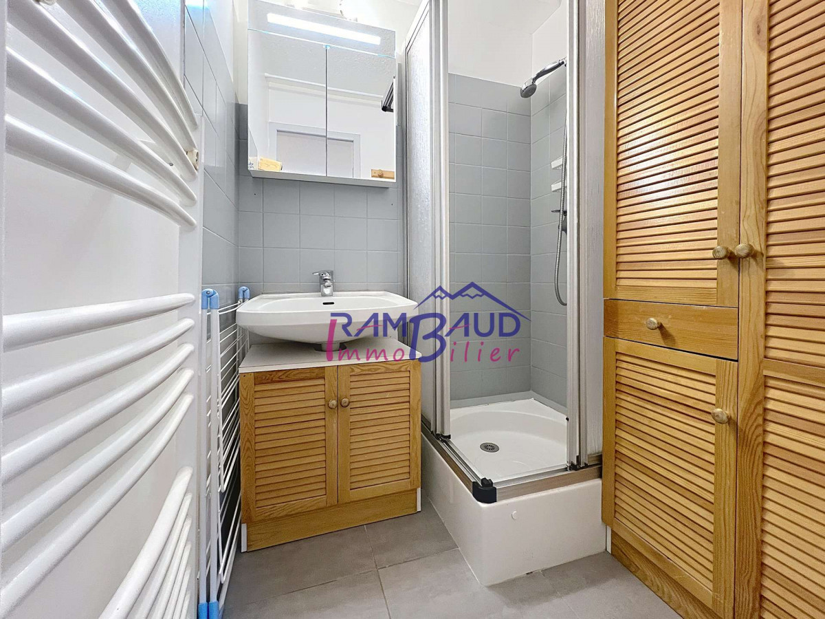 _clients_227345001_photos_42e_36229667