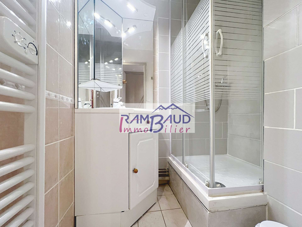 _clients_227345001_photos_55p_37010655