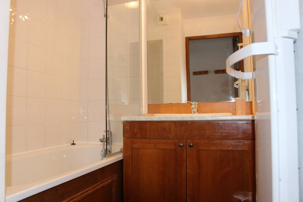 _clients_227345001_photos_65g_33842192