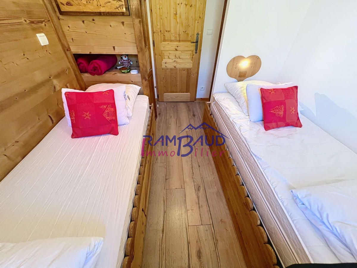 _clients_227345001_photos_80s_36101267