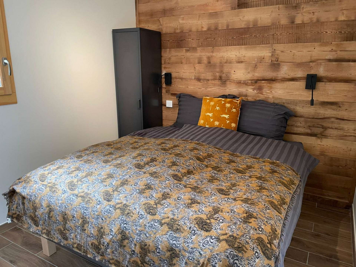 _clients_227345002_photos_107j_37761380