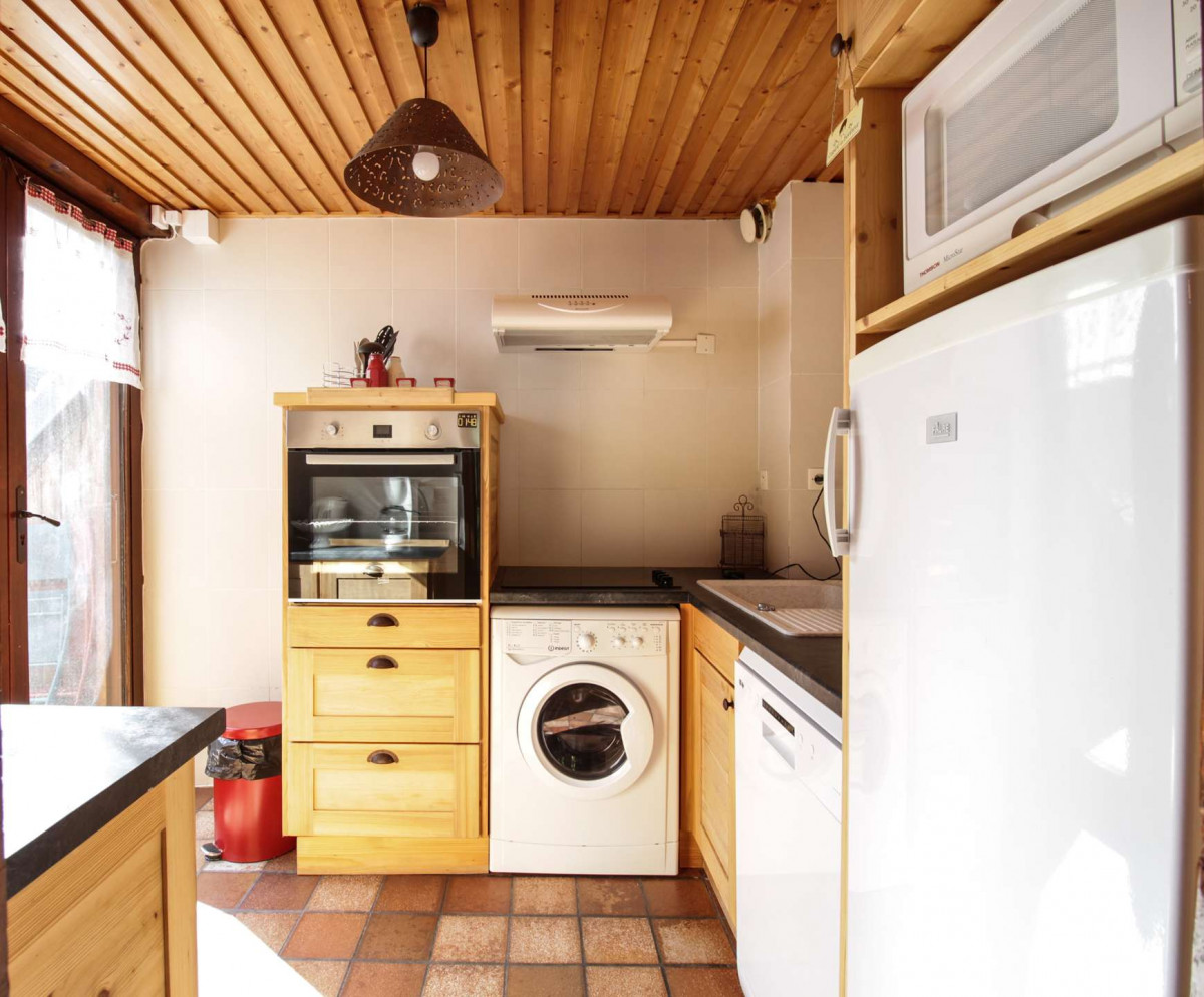 _clients_227345002_photos_66f_37577809