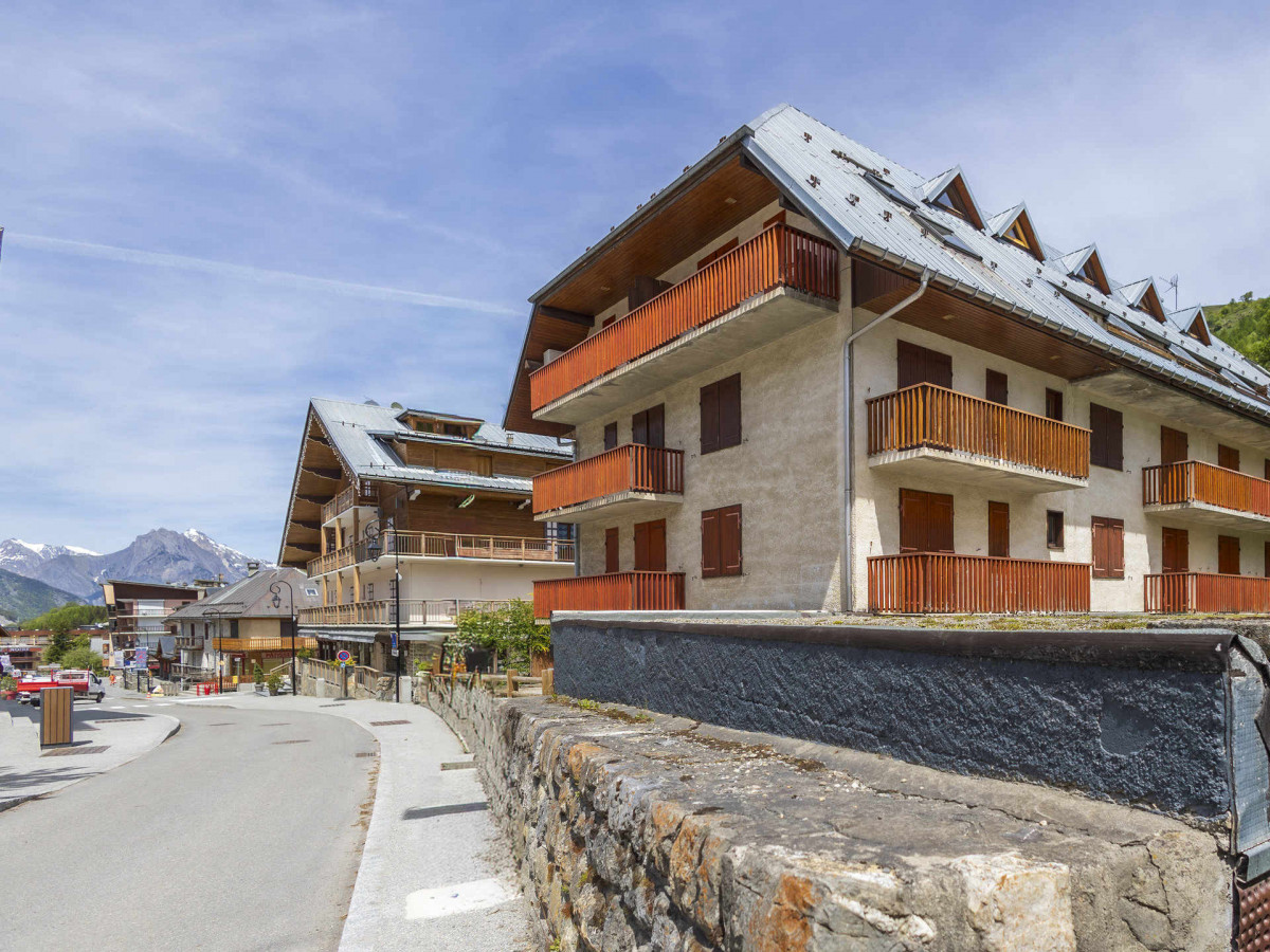 VUE 4 ETE LE CRET DE PÉRÈ - VALLOIRE CENTRE VUE 4 ETE LE CRET DE PÉRÈ - VALLOIRE CENTRE