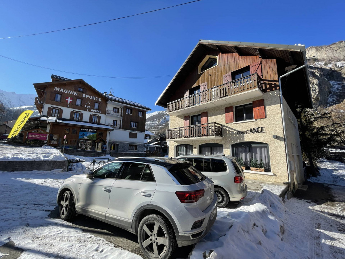 VUE 1 CHALET ANGE - VALLOIRE CENTRE - VALLOIRE RESERVATIONS VUE 1 CHALET ANGE - VALLOIRE CENTRE - VALLOIRE RESERVATIONS