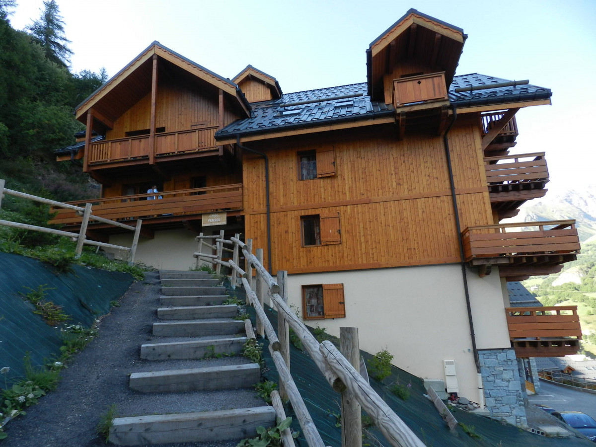ACCES PENSÉE CHALETS DE LA VALLÉE D'OR - VALLOIRE LES CHARBONNIÈRES - VALLOIRE RESERVATIONS ACCES PENSÉE CHALETS DE LA VALLÉE D'OR - VALLOIRE LES CHARBONNIÈRES - VALLOIRE RESERVATIONS