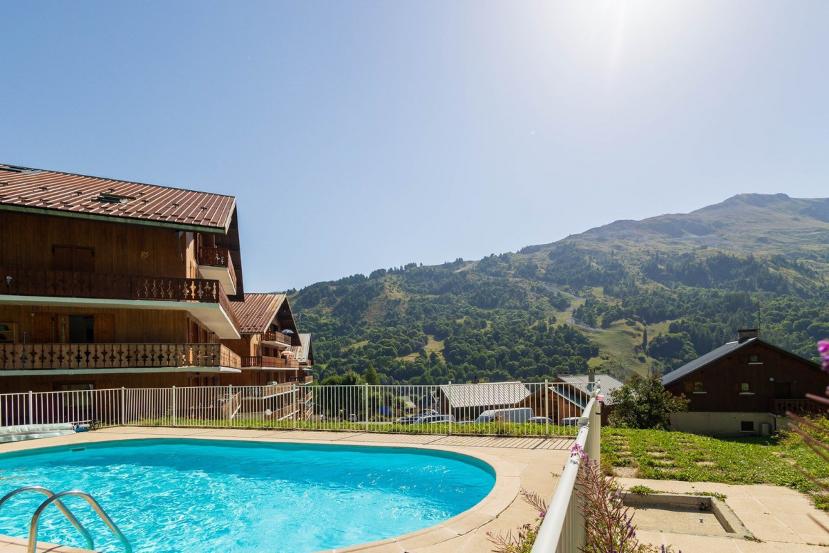 PISCINE LES AROLLES - SÉJOUR MONTAGNE - VALLOIRE 