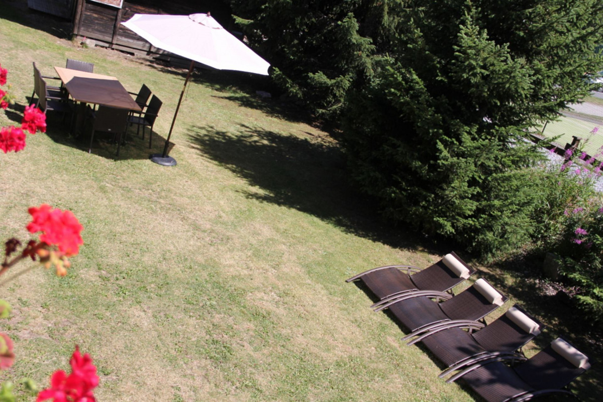 JARDIN - SEJOUR MONTAGNE - LE NEVE - VALLOIRE JARDIN - SEJOUR MONTAGNE - LE NEVE - VALLOIRE
