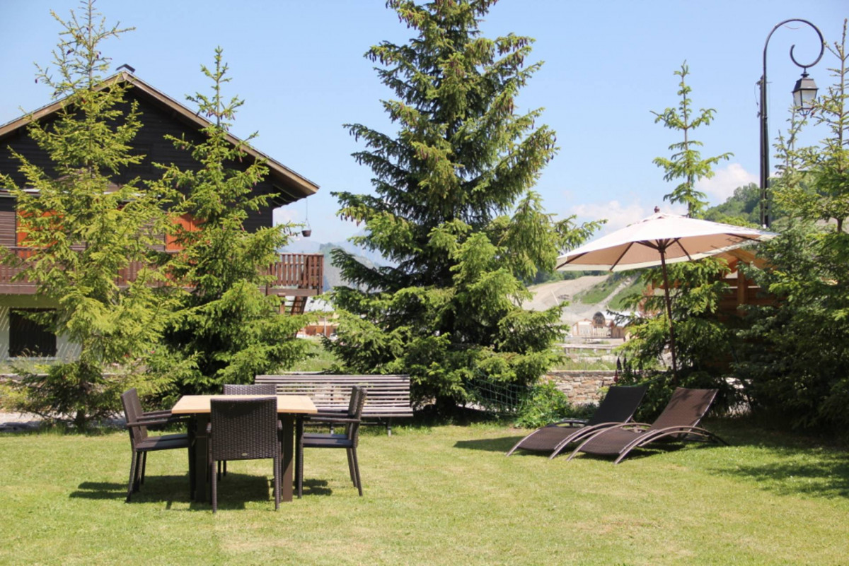JARDIN - SEJOUR MONTAGNE - LE NEVE - VALLOIRE JARDIN - SEJOUR MONTAGNE - LE NEVE - VALLOIRE