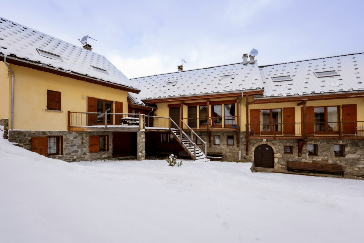 VUE 3 LES FERMES DU PLANET APPARTEMENTS N° 2,3,4 - VALLOIRE LES VERNEYS - VALLOIRE RESERVATIONS