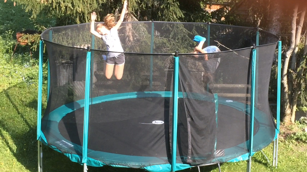 TRAMPOLINE - CHALET EPINETTE - VALLOIRE TRAMPOLINE - CHALET EPINETTE - VALLOIRE