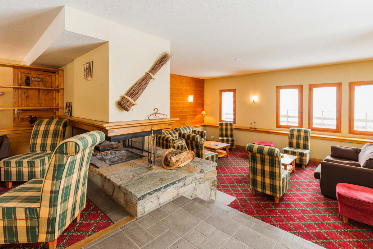 ACCUEIL SALON LES CHALETS DU GALIBIER LAGRANGE - VALLOIRE MOULIN BENJAMIN ACCUEIL SALON LES CHALETS DU GALIBIER LAGRANGE - VALLOIRE MOULIN BENJAMIN