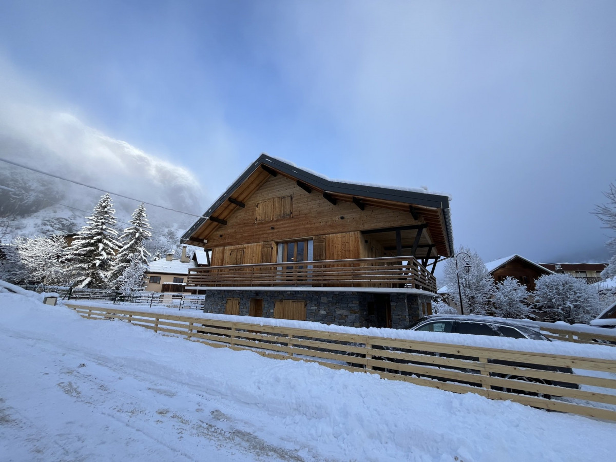 CHALET LES MARMOTTES - VUE HIVER -  VALLOIRE CENTRE