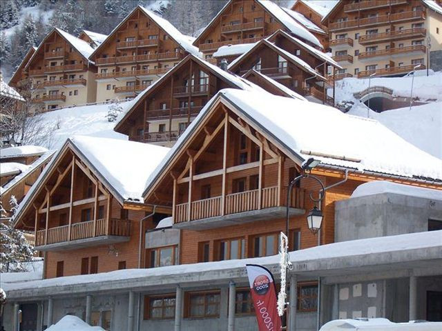 VUE 1 LES CHALETS D'ADRIEN - VALLOIRE CENTRE - VALLOIRE RESERVATIONS VUE 1 LES CHALETS D'ADRIEN - VALLOIRE CENTRE - VALLOIRE RESERVATIONS