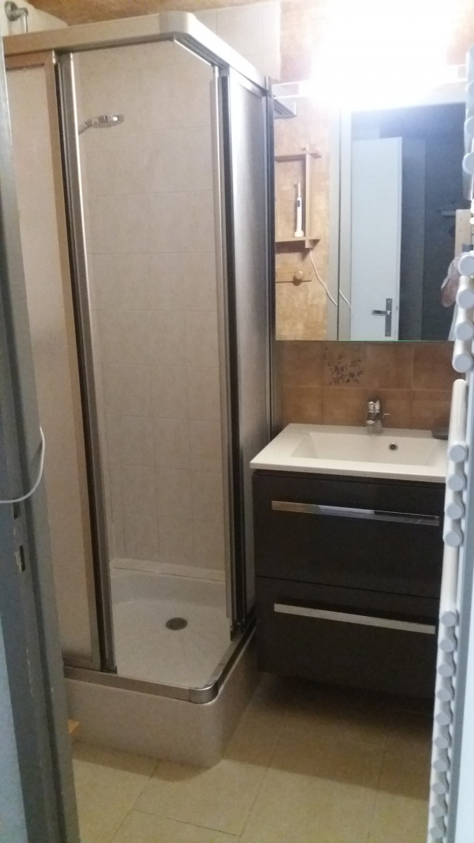 SALLE D'EAU - STUDIO CROIX DU SUD 206 - CLOS DES ETOILES - VALLOIRE CENTRE SALLE D'EAU - STUDIO CROIX DU SUD 206 - CLOS DES ETOILES - VALLOIRE CENTRE