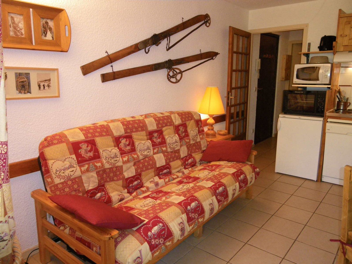 SALON - STUDIO EDEN VAL 1 - VALLOIRE CENTRE - VALLOIRE RESERVATIONS SALON - STUDIO EDEN VAL 1 - VALLOIRE CENTRE - VALLOIRE RESERVATIONS