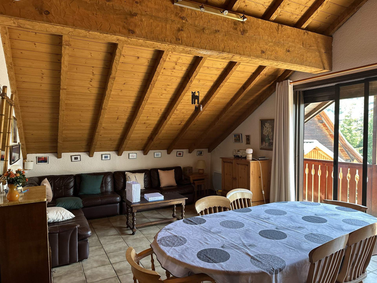 SALON - APPARTEMENT EDEN VAL 11 - VALLOIRE CENTRE - VALLOIRE RESERVATIONS SALON - APPARTEMENT EDEN VAL 11 - VALLOIRE CENTRE - VALLOIRE RESERVATIONS