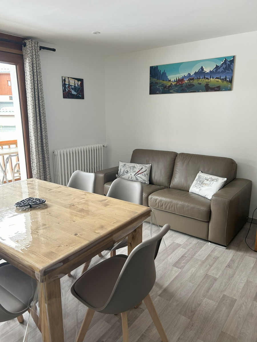 SEJOUR/SALON - APPARTEMENT CHARDONNETS 04 - VALLOIRE CENTRE - VALLOIRE RESERVATIONS SEJOUR/SALON - APPARTEMENT CHARDONNETS 04 - VALLOIRE CENTRE - VALLOIRE RESERVATIONS
