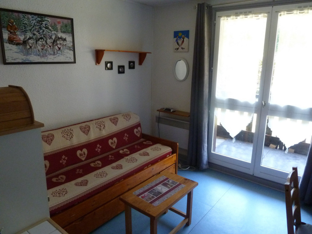SALON - STUDIO CRETES 103 - VALLOIRE CENTRE - VALLOIRE RESERVATIONS SALON - STUDIO CRETES 103 - VALLOIRE CENTRE - VALLOIRE RESERVATIONS