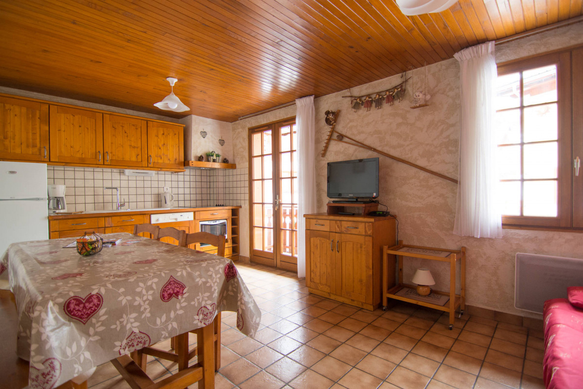 SALLE A MANGER - STUDIO COTAMORE 1 - VALLOIRE CENTRE - VALLOIRE RESERVATIONS SALLE A MANGER - STUDIO COTAMORE 1 - VALLOIRE CENTRE - VALLOIRE RESERVATIONS