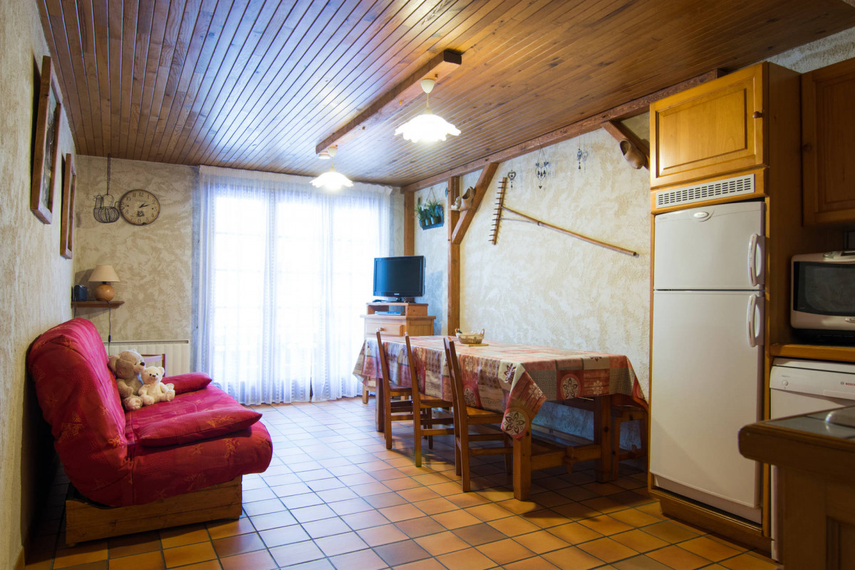 SALON - APPARTEMENT COTAMORE 2 - VALLOIRE CENTRE - VALLOIRE RESERVATIONS SALON - APPARTEMENT COTAMORE 2 - VALLOIRE CENTRE - VALLOIRE RESERVATIONS